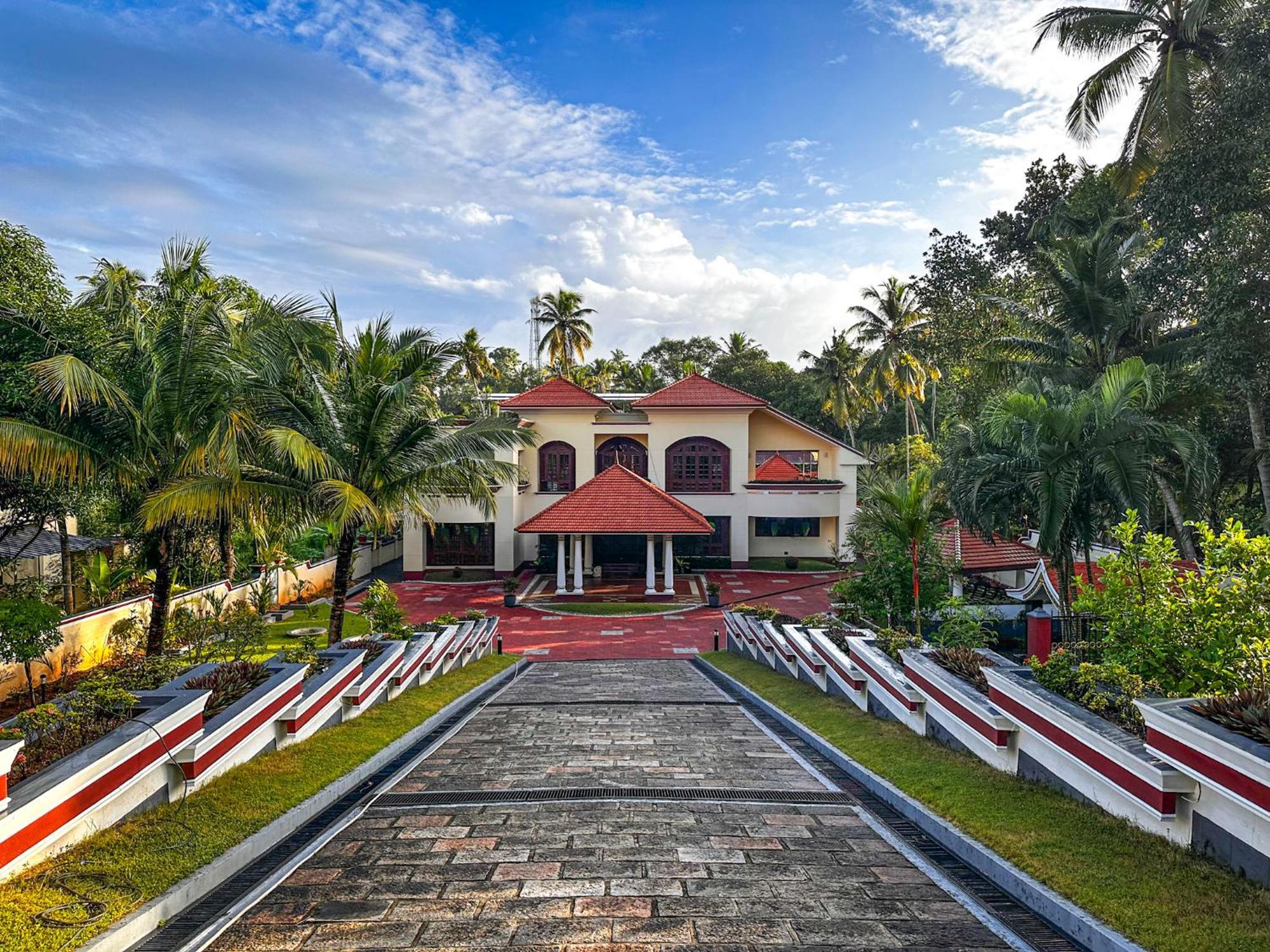 Parvathy Serenity In Varkala Attingal エクステリア 写真